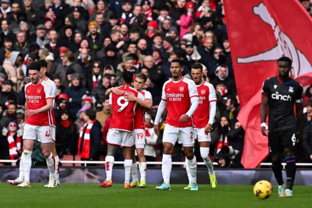 Arsenal thrash Crystal Palace to ease back to winning ways