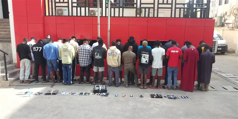 EFCC arrests 26 suspected internet fraudsters in Abuja