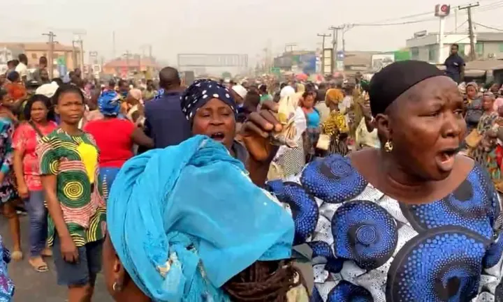 Amidst hardship, Ogun Market Women Call For Tinubu’s  Resignation