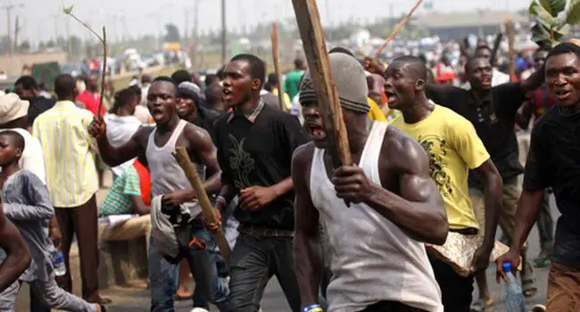 Angry traders set Abuja market on fire